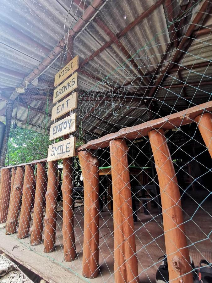 The Traveller'S Hostel & Private Rooms Сигирия Экстерьер фото