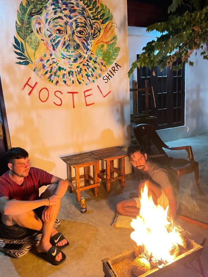 The Traveller'S Hostel & Private Rooms Сигирия Экстерьер фото